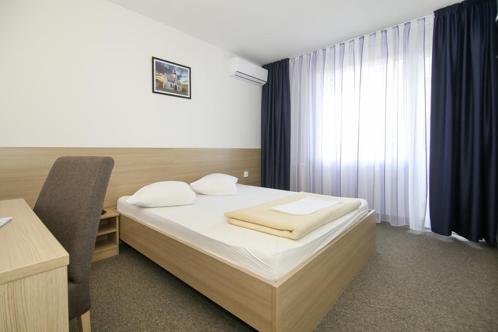 Hotel Zagreb Split Extérieur photo