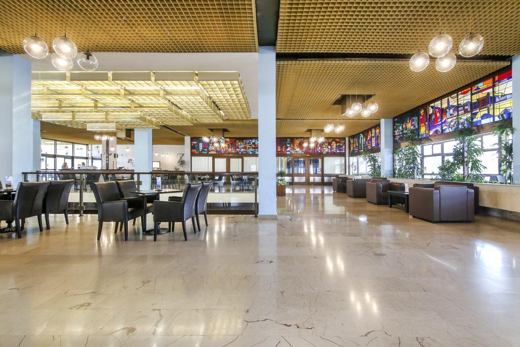 Hotel Zagreb Split Extérieur photo