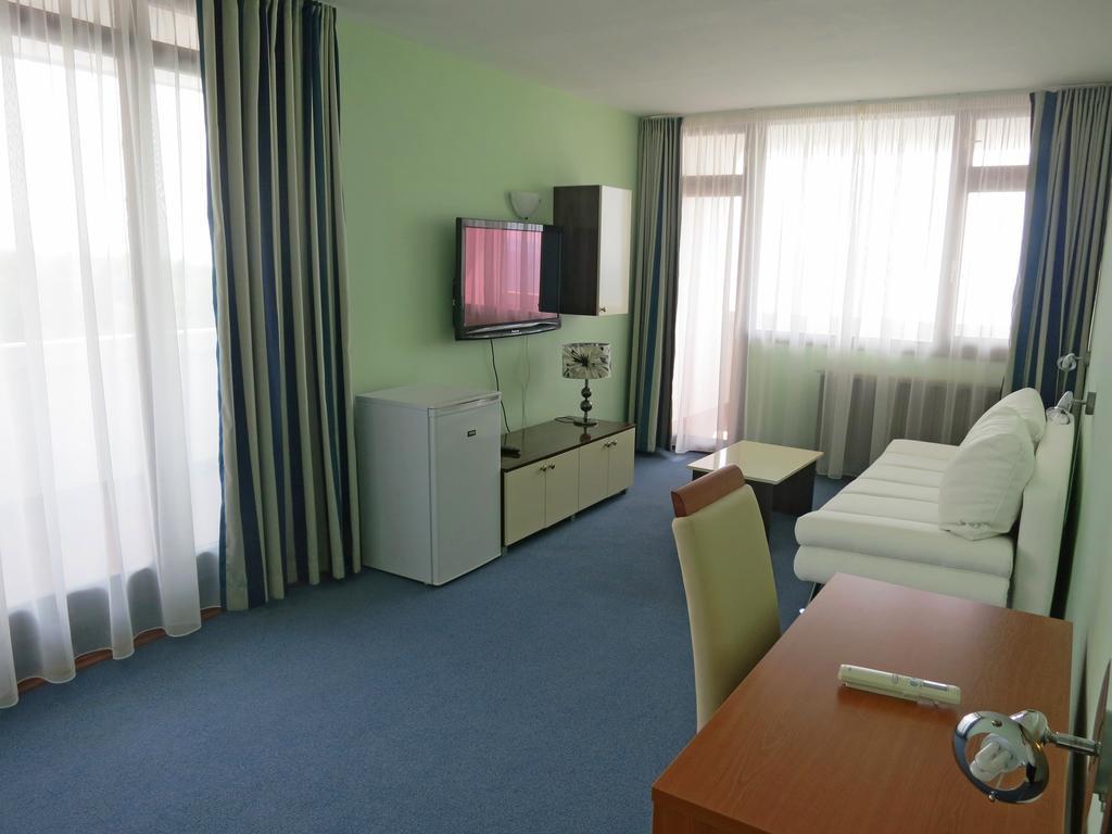 Hotel Zagreb Split Extérieur photo