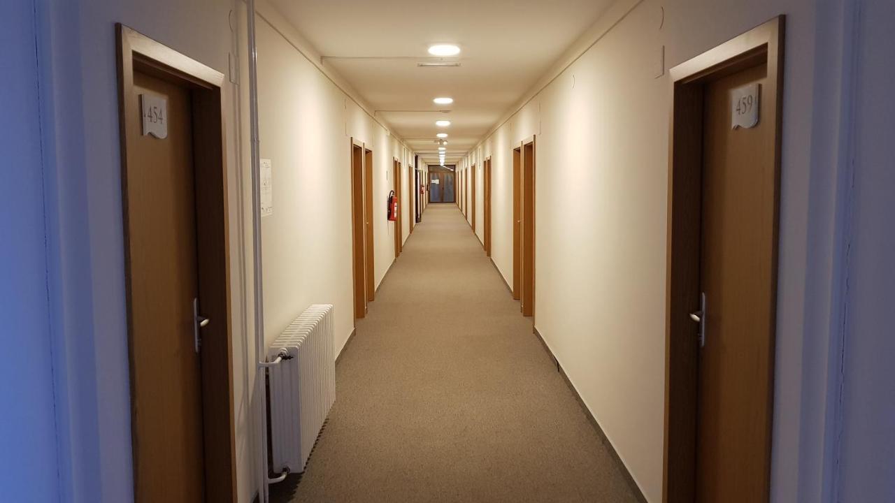 Hotel Zagreb Split Extérieur photo
